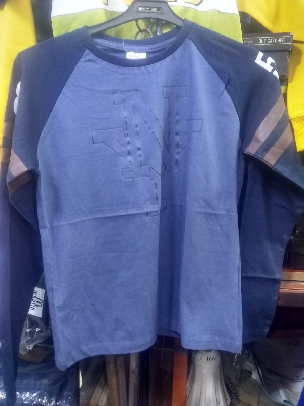 T-shirts Blue Color